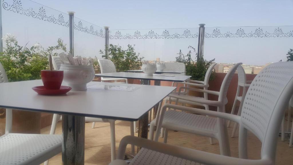 Hotel Al Amal Tiznit Exteriör bild
